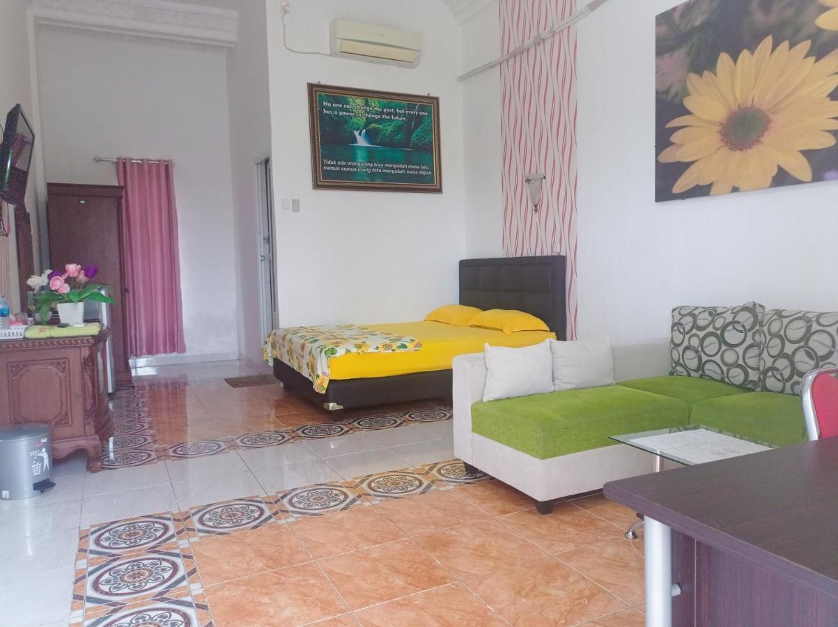 Hotel Nayora Prabumulih Perabumulih Exterior foto